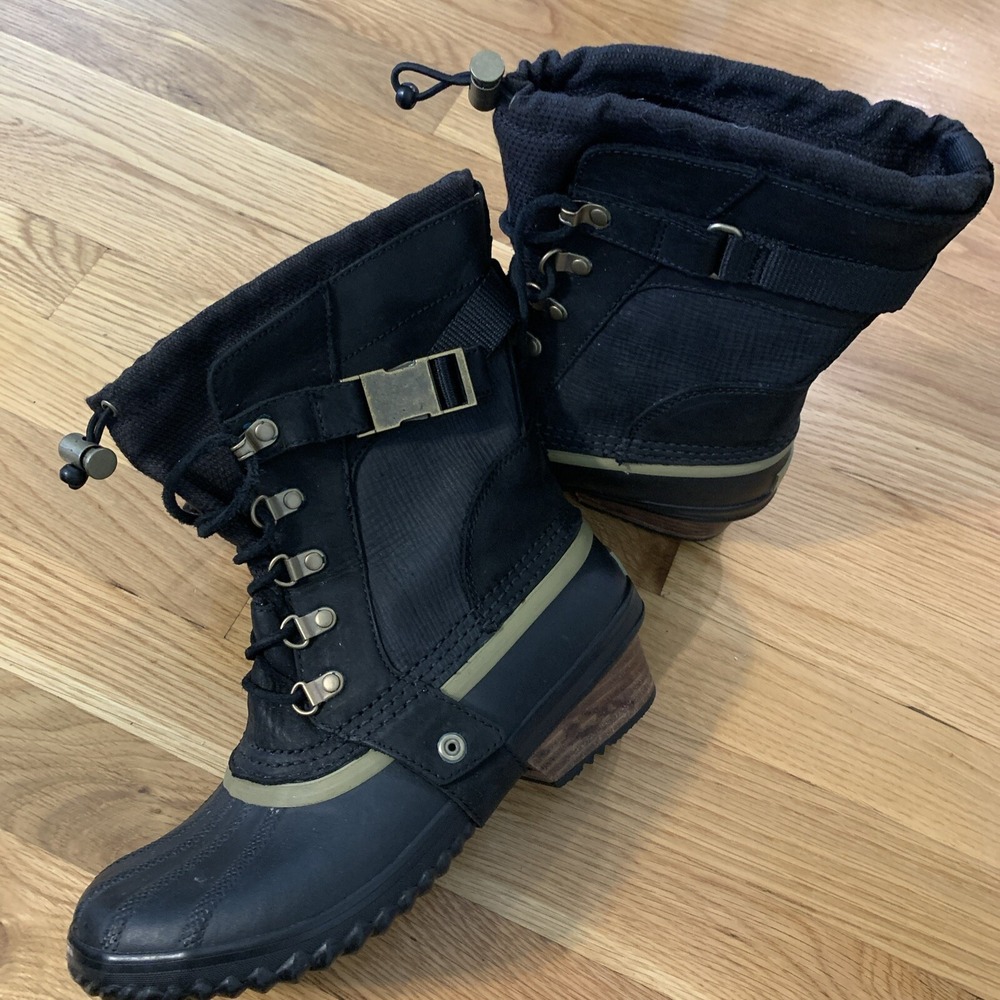 Sorel Women's ‎ Leather/Rubber Conquest Carly Short Duck Boots NL1899-010 Size 9